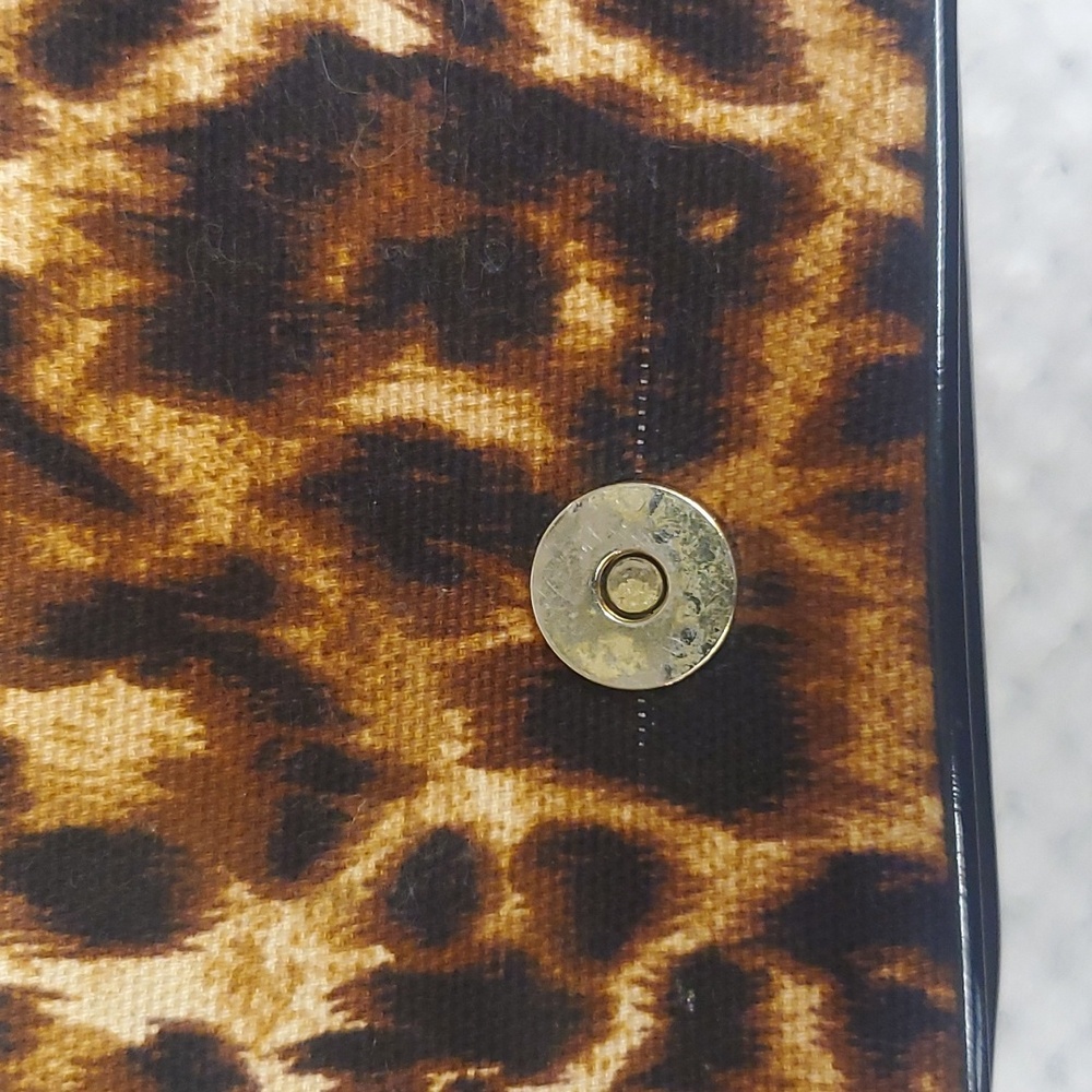 Betsy Johnson Leopard print Purse - Picture 4 of 7